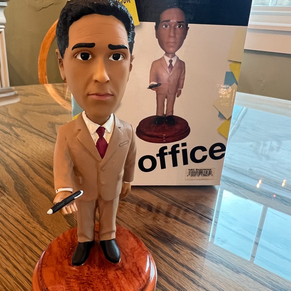 The Office Bobblehead Figurine - Oscar